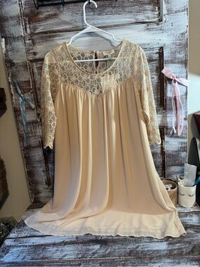 Umgee Cream Lace Yoke Long Sleeve Dress